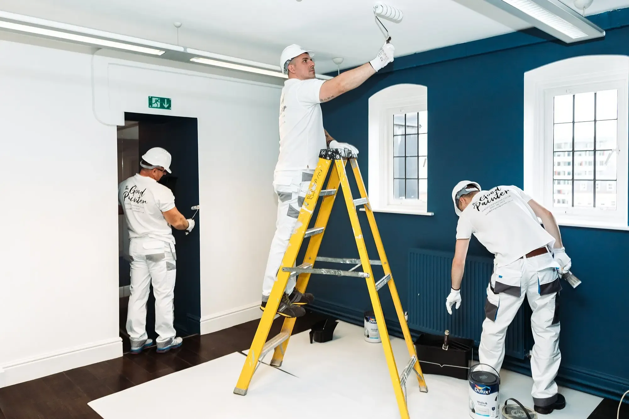 Painting & Decorating - Professional Electrician Service