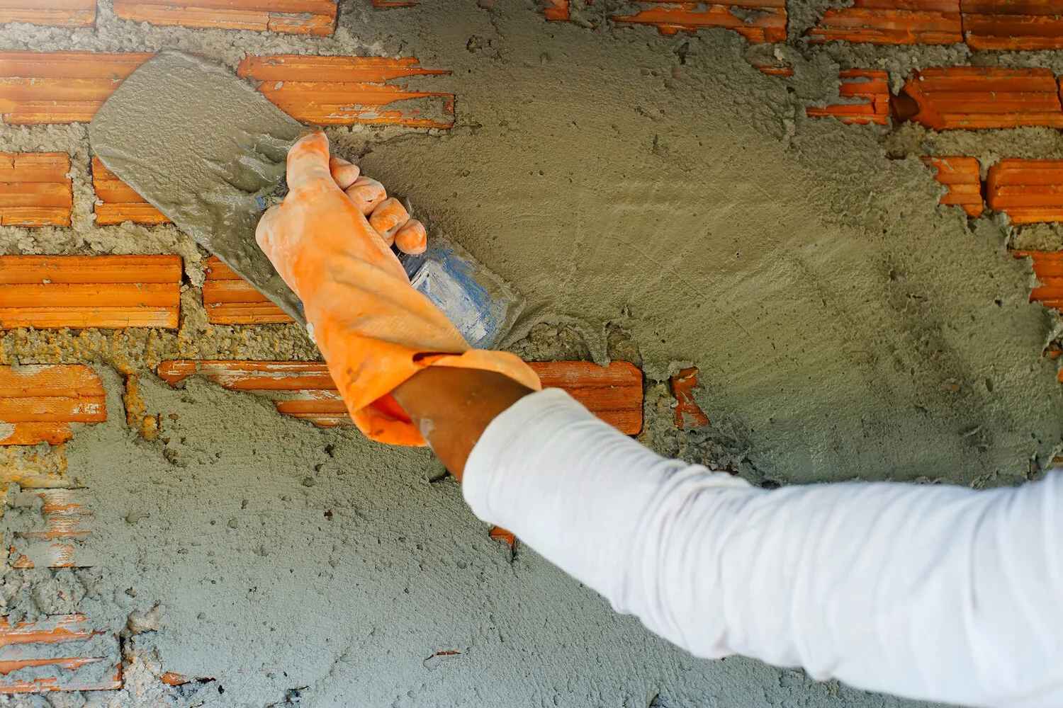 Plastering & Rendering - Professional Electrician Service