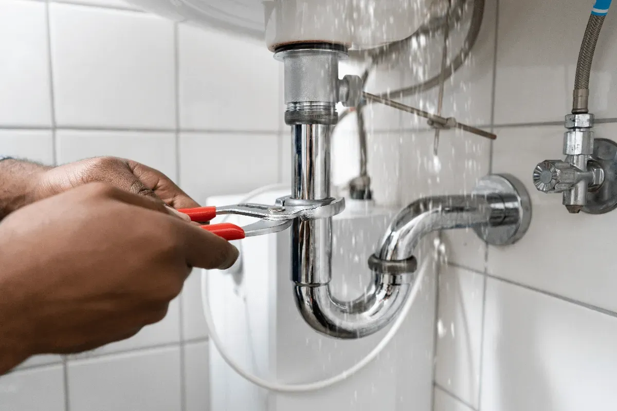 Plumbing - Professional Electrician Service